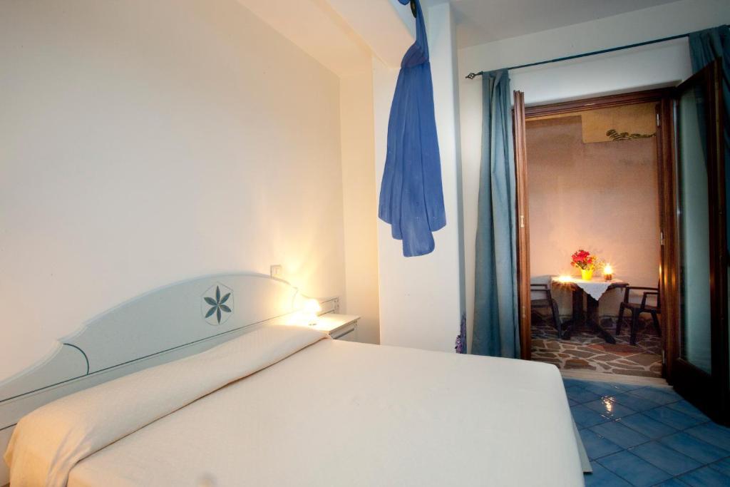 Hotel Residence Acquacalda Λίπαρι Δωμάτιο φωτογραφία