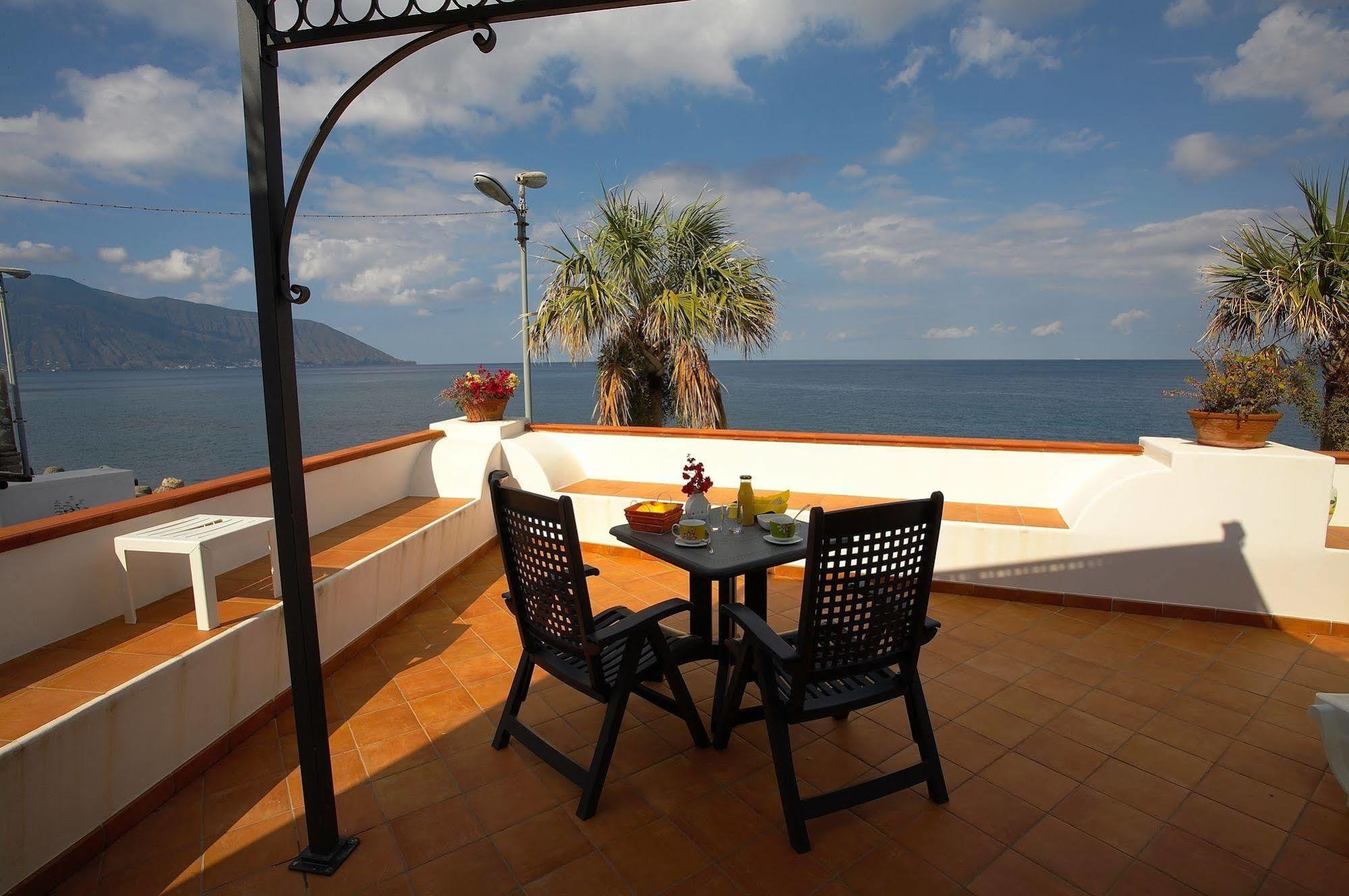 Hotel Residence Acquacalda Λίπαρι Εξωτερικό φωτογραφία